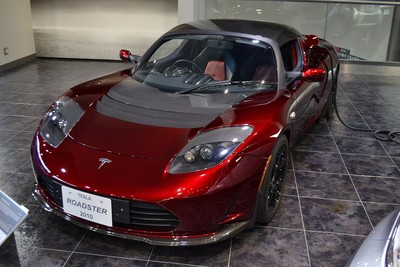 Фотошпионы засветили совместное детище Toyota и Tesla