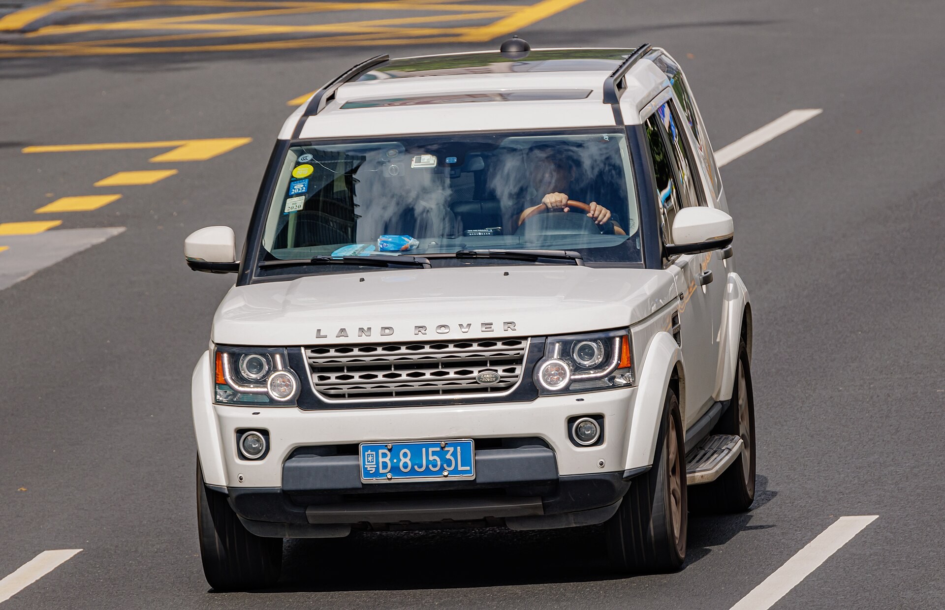Land Rover Discovery 4 стал дважды лауреатом